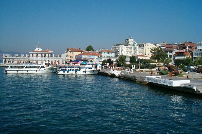 Full-Day Princes Island Tour with Lunch from Istanbul - Büyükada lunch and beach time: how to use your free hours well