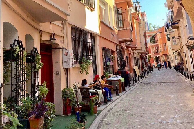 Galata Tower - Fener-Balat Neighborhoods & Golden Horn by Ferry - Balat market and everyday shopping breaks the tourist bubble