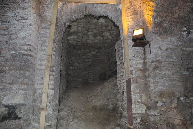 Ghost City istanbul Walking Tour - Theodosius Cistern: A Cooler Pace Underground (and Why That Matters)