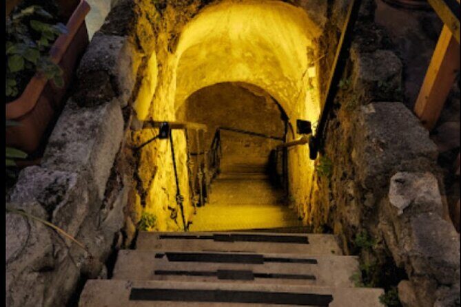 Ghost City istanbul Walking Tour - Gülhane Parkı Sarnıcı: The Aquarium-Used Cistern Stop