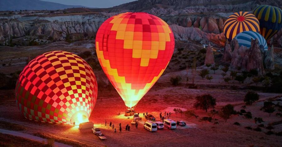 Goreme: Budget Hot Air Balloon Ride over Cappadocia - The inflation moment: from balloon bag to a real basket