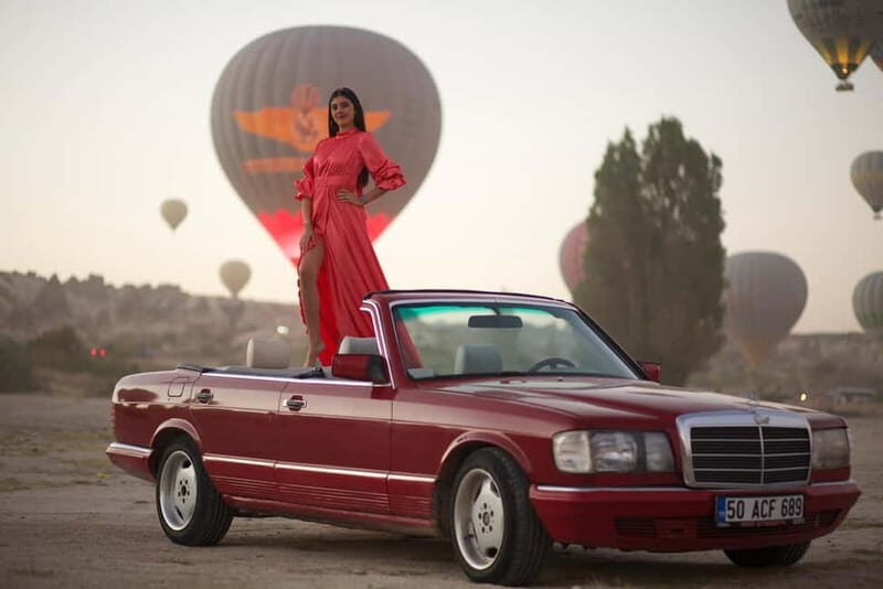 Göreme: Classic Car Tour - Photo stops and phone shooting: the point is to get the shot