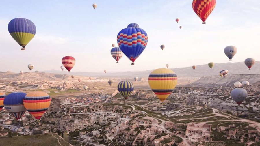 Göreme: Sunrise Hot Air Balloon Flight Over Cappadocia - Landing celebration: champagne, snacks, and your flight certificate