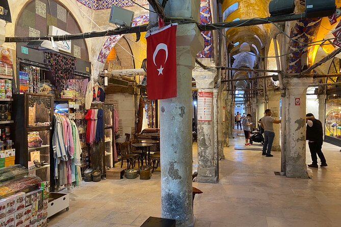 Grand Bazaar Through the Alleys - Stop 4: Buyuk Valide Han courtyard and rooftop views