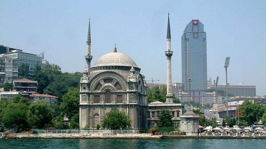 Guided Dolmabahce Palace Tour with Bosphorus Sunset Cruise - Inside Dolmabahce Palace: Selamlik, Harem, and the Muayede Salonu