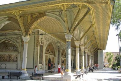 Guided Topkapi Palace & Harem- Skip-the-Line with SMALL GROUP - Meeting at Vieri Jewellery: your first test of smooth travel