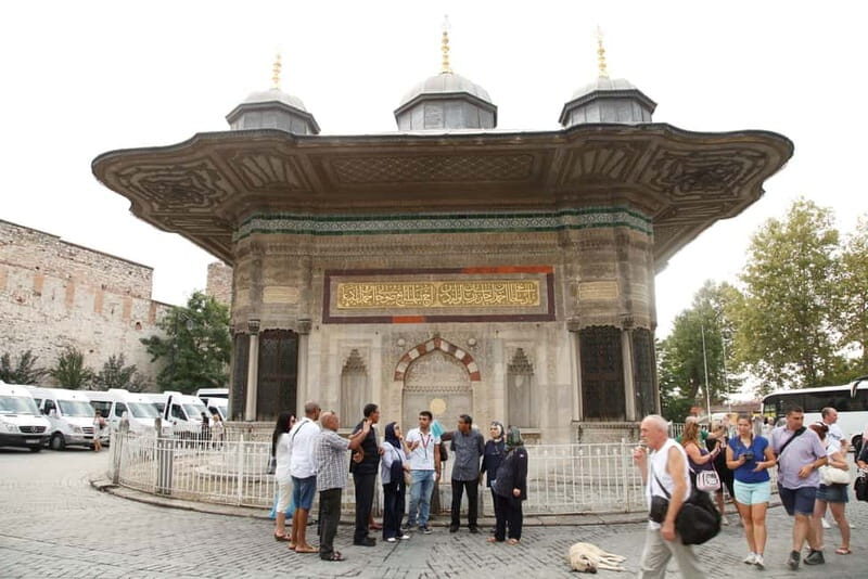 Hagia Sophia & Blue Mosque Half-day Guided, Small Group Tour - How the half-day tour runs from Sultanahmet (meeting point to finish)