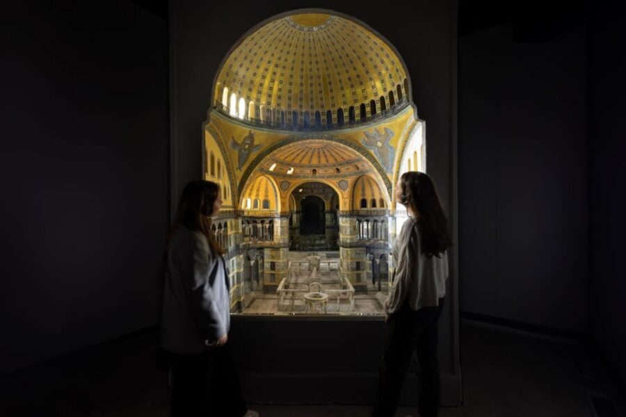 Hagia Sophia History & Experience Museum Entry Tickets - Byzantine to Ottoman Storytelling: What the Exhibits Help You See