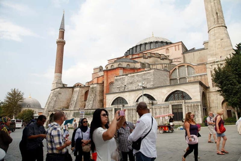 Hagia Sophia, Topkapı Palace, Blue Mosque Guided Small Group - Why this 7-hour Istanbul classics route makes sense