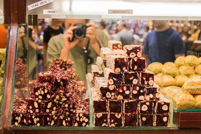 Half-Day Istanbul Private Food Tour & Culinary Experience - Kadikoy Market Tasting: Build Your Food Confidence