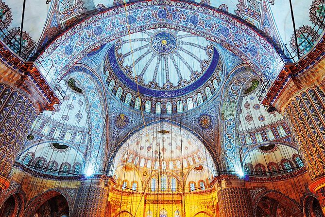 Half-Day Morning Walking Tour of Byzantine Relics in Istanbul - Stop 4: The Grand Bazaar, 4,000 shops, and how to shop without getting lost