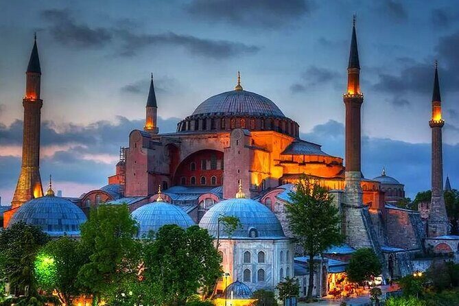 Half Day Old City - Sultan Ahmet Tour - Start at Hippodrome Square: Old Byzantium’s Stadium Energy