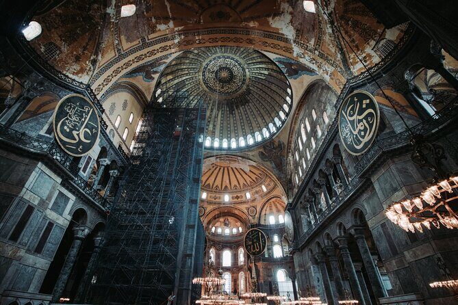 Half Day Walking Tour of Old Istanbul - Ayasofya (Hagia Sophia): where Christian and Islamic elements meet