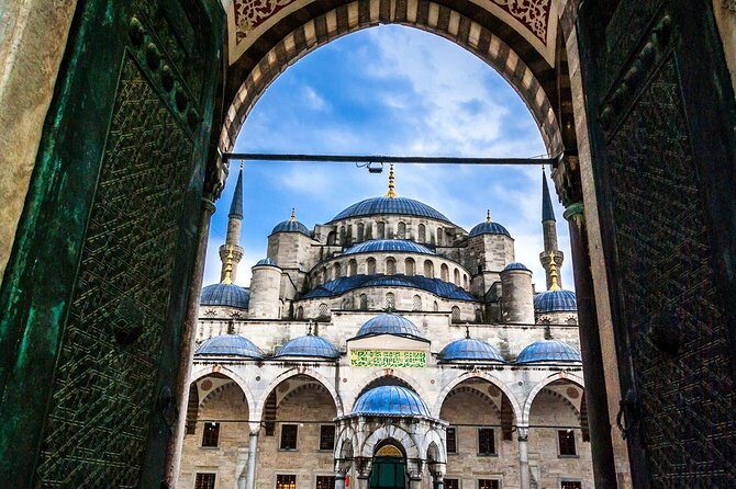 Highlights of Istanbul - Grand Bazaar: shopping with strategy, not just wandering