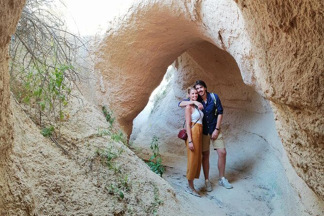 Hiking tour in Cappadocia Red and Rose valley - Pigeon cave houses and tunnels: the Cappadocia details that reward slow steps