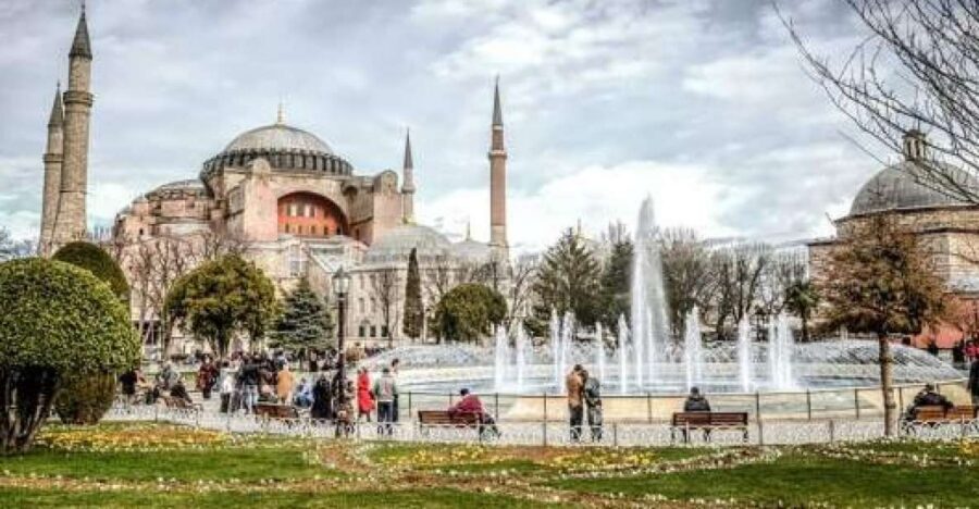 Historical Ambiance of Istanbul: Private Full-Day Tour - Blue Mosque and Ottoman artistry: what to notice beyond the postcard