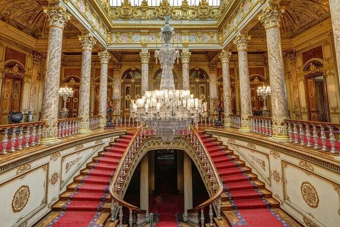 Imperial Splendor: Dolmabahce Palace & Bosphorus Yacht Cruise - Entering Dolmabahçe Palace: how to make the most of the included ticket