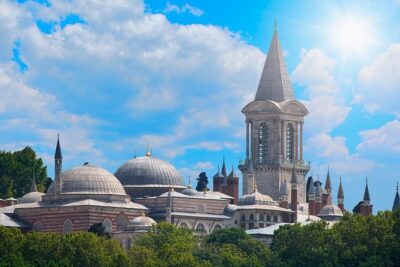 Istanbul 1 Day Tour | Best of Istanbul | Blue Mosque, Hagia Sophia and Topkapi - Blue Mosque: fast entry, big impact, and real function today