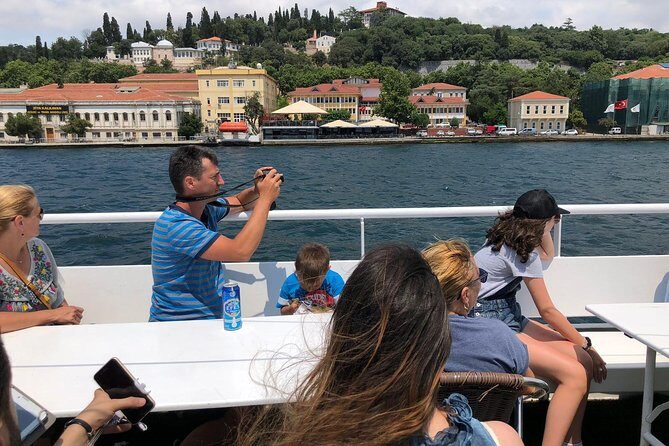 Istanbul Afternoon Bosphorus Cruise with Asian Side Stop - Docking at Eminönü: how to plan your next move