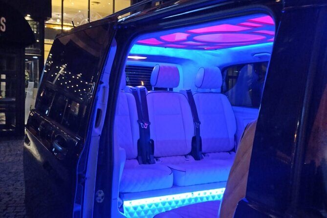 Istanbul Airport Minivan or Minibus Vip Private Meet Transfer - VIP Minivan Meet-and-Greet at IST or SAW