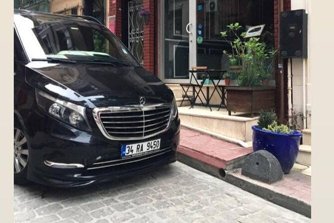 Istanbul Airport or Sabiha Gokcen Private Airport Transfers - Finding Your Driver at the Exit Gate (No Taxi Roulette)