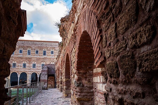 Istanbul Ancient Monasteries Full-Day Tour with Lunch - Lunch in the Fatih area: what included really means here