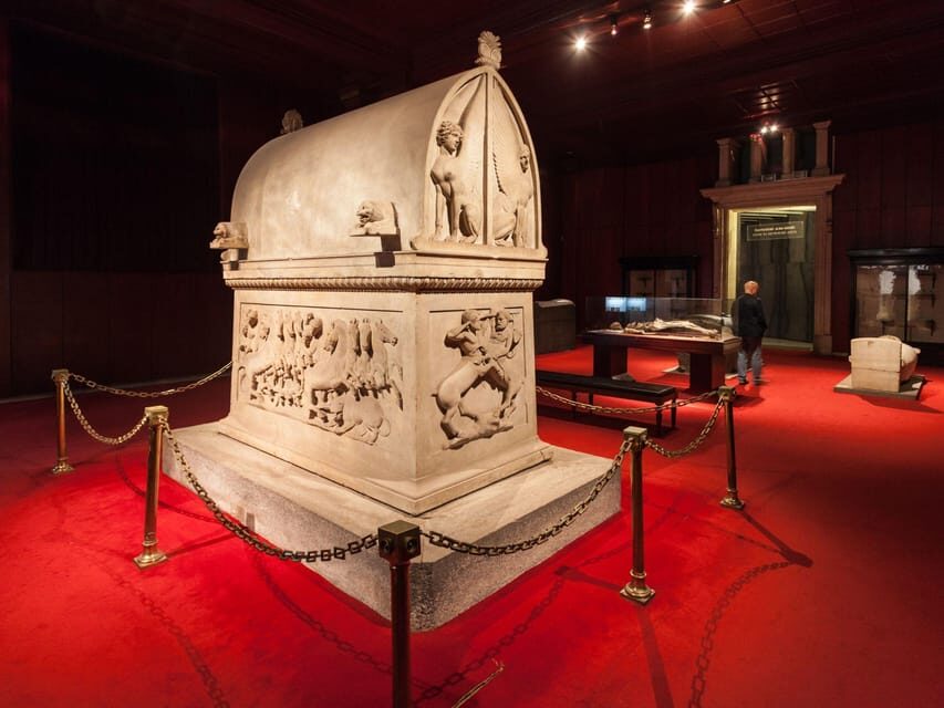 Istanbul Archaeological Museums Entry Ticket & Audio Guide - Building Layout and Getting Around Without a Tour Guide