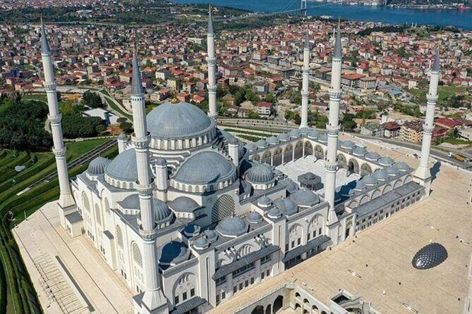 Istanbul Asia and Europe Tour By Bus And Bosphorus Cruise - Beylerbeyi Palace and the 15 July Martyrs Bridge crossing