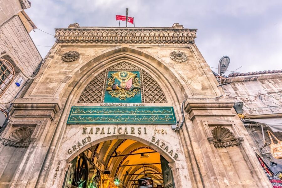 Istanbul: Best City Highlights Guided Tour with Tukish Lunch - Topkapi Palace: skip the lines, then tour the Ottoman power center