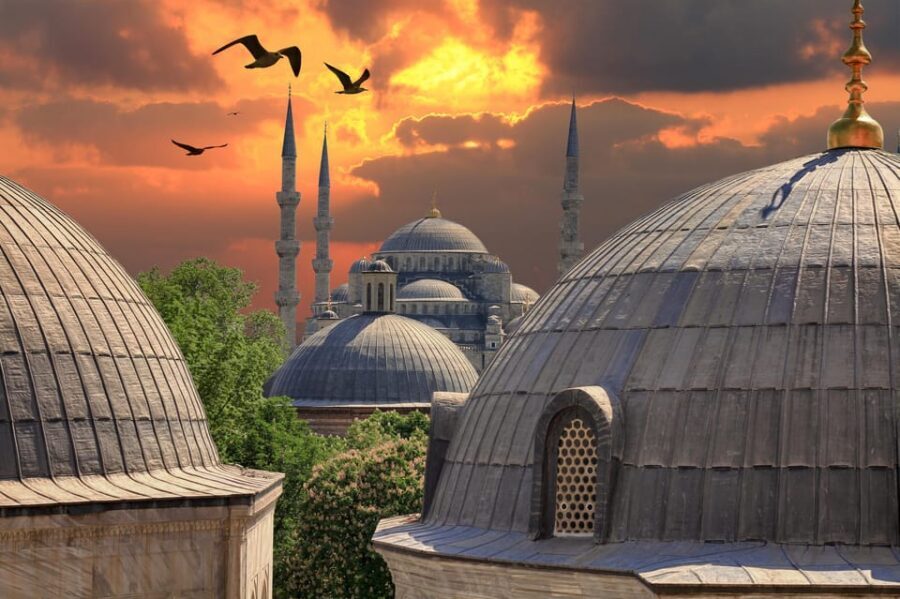 Istanbul: Best City Highlights Guided Tour with Tukish Lunch - Hagia Sophia: Byzantine grandeur, guided the whole way