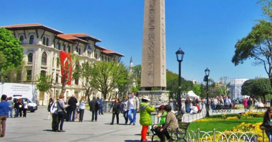 Istanbul: Best of Old City Full-Day Tour with Transfers - Lunch at a Turkish Restaurant: Included, Simple, and Not the Main Event