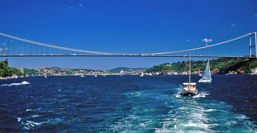 Istanbul: Bosphorus and Golden Horn Boat Tour - Key things you’ll notice on this Istanbul boat tour