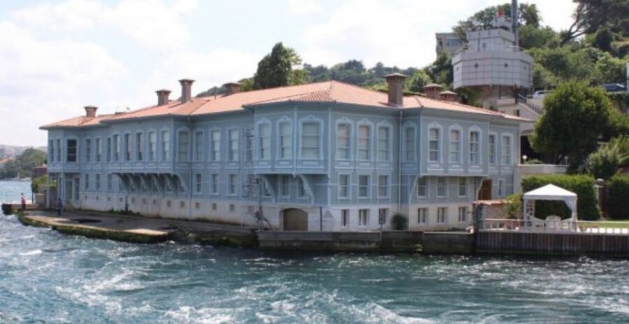 Istanbul: Bosphorus And Golden Horn Morning or Sunset Cruise - Who this cruise suits best