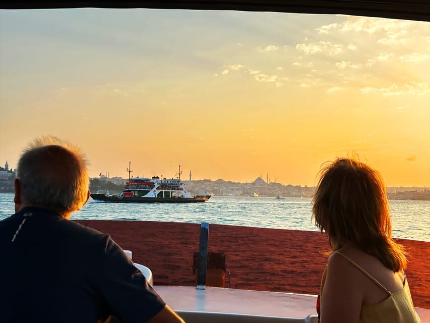 Istanbul: Bosphorus and Golden Horn Sunset Yacht Cruise - Beylerbeyi Palace and Üsküdar: The Asian Side Begins to Feel Close