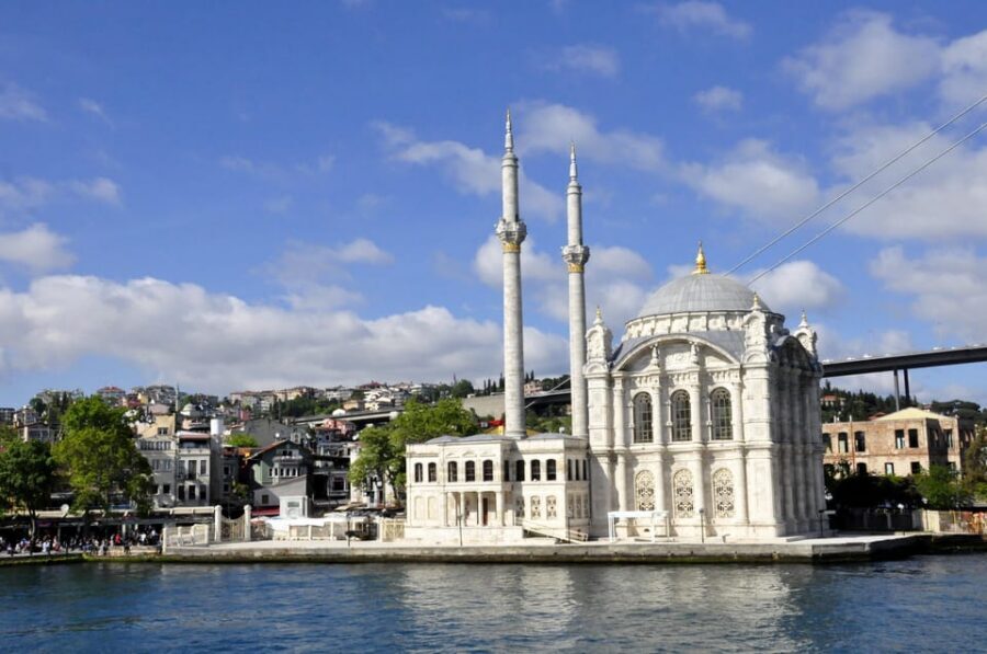 Istanbul: Bosphorus Boat Cruise - Old City Walls and the Golden Horn: Where the Water Explains the City