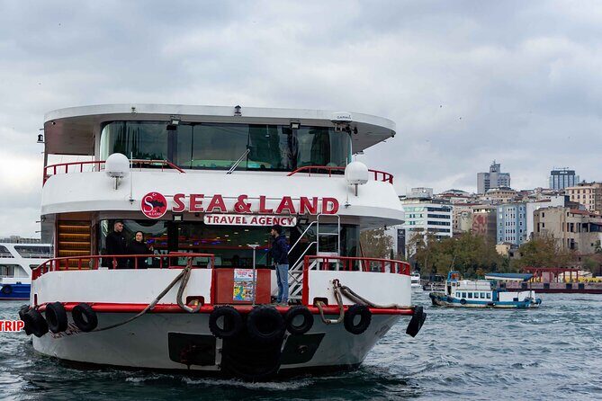 Istanbul Bosphorus Boat Cruise Tour ( MORNİNG or SUNSET ) - Maiden’s Tower: the built-in selfie and sunset moment