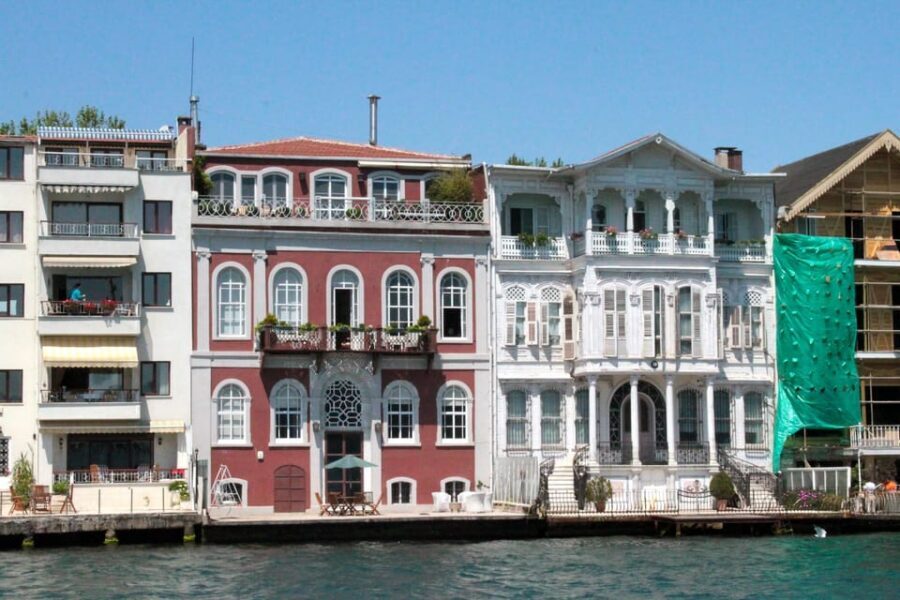 Istanbul: Bosphorus Boat Cruise - Dolmabahçe Palace and Beylerbeyi Palace: The Best Angle on Istanbul’s Waterfront Glamour