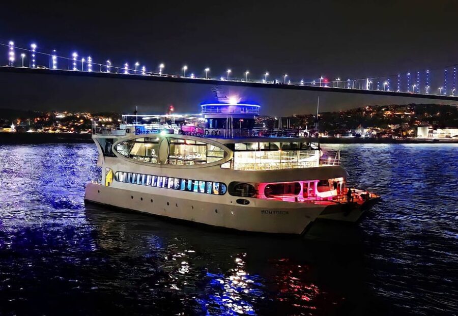 Istanbul: Bosphorus Cruise with Dinner Show - Getting to Dentur Avrasya Kabataş İskelesi (and finding the right boat)