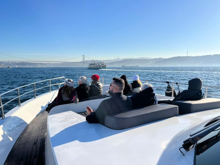 Istanbul: Bosphorus Cruise with Stopover on the Asian Side - Dolmabahçe Palace and Mosque: European Istanbul’s Grand Opening Act