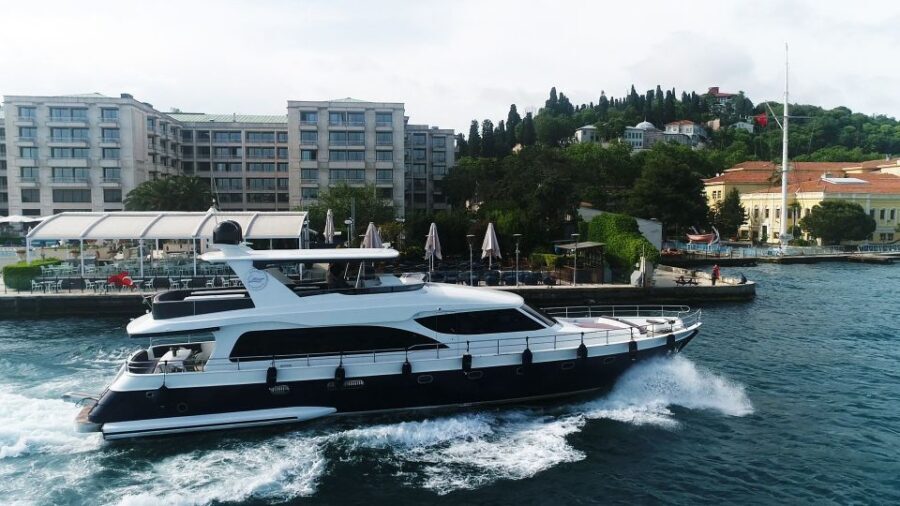 Istanbul: Bosphorus Cruise with Stopover on the Asian Side - Kanlıca on the Asian Side: A Short Stop That Still Feeds the Experience