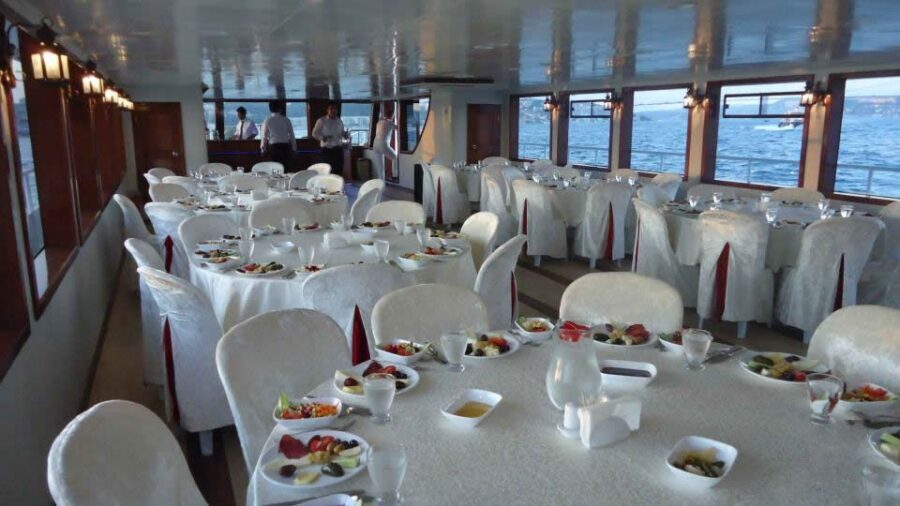Istanbul Bosphorus Dinner Cruise &Entertainment hotel pickup - Folk Dance and Music: Romany and Anatolian Performances
