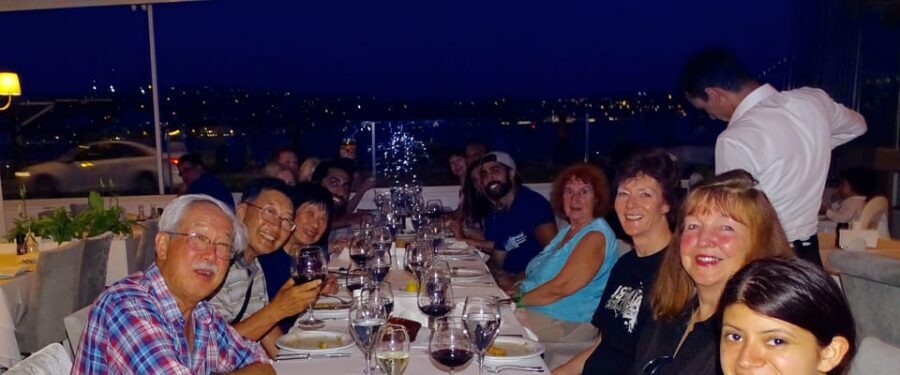 Istanbul: Bosphorus Dinner Cruise Incl. Drinks with Transfer - Night Views From the Bosphorus Yacht