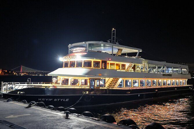 Istanbul Bosphorus Dinner Cruise: Turkish Night Show Experience - Service details that can make or break the evening