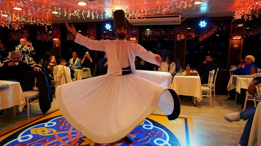 Istanbul: Bosphorus Dinner Cruise with Drinks & Turkish Show - Should you book the Bosphorus Dinner Cruise with Turkish show?