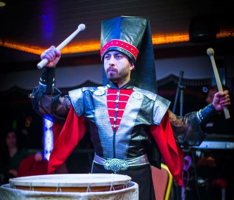 Istanbul: Bosphorus Dinner Cruise with Entertainment - Finding the Boat: Getting to SENKRON Tur-SEREMONİ Teknesi (SEREMONİ)