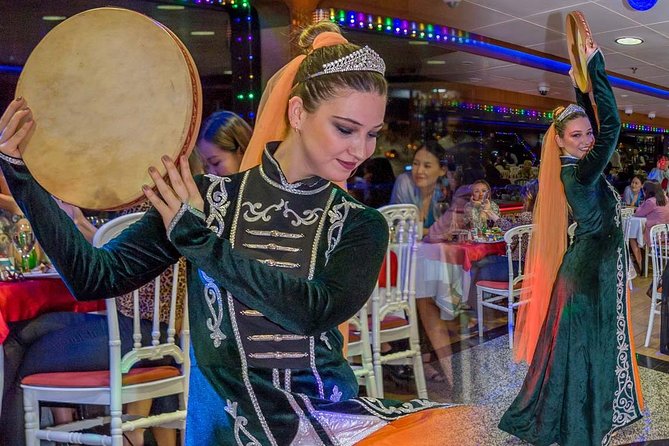 Istanbul Bosphorus Dinner Cruise with Turkish Show - Seating, Crowding, and the Photo-Album Reality