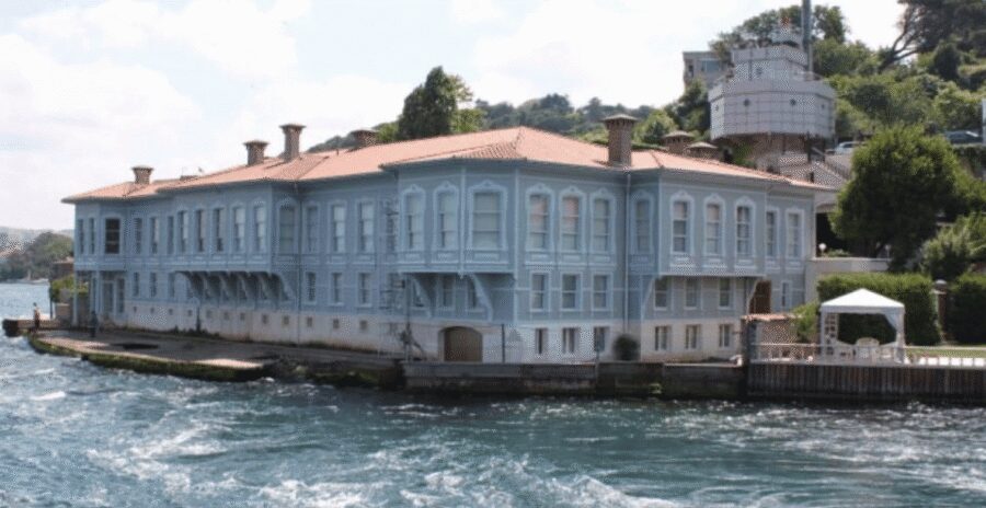 Istanbul: Bosphorus Morning Cruise with Breakfast - Turkish breakfast on board: what’s included and how to eat it well
