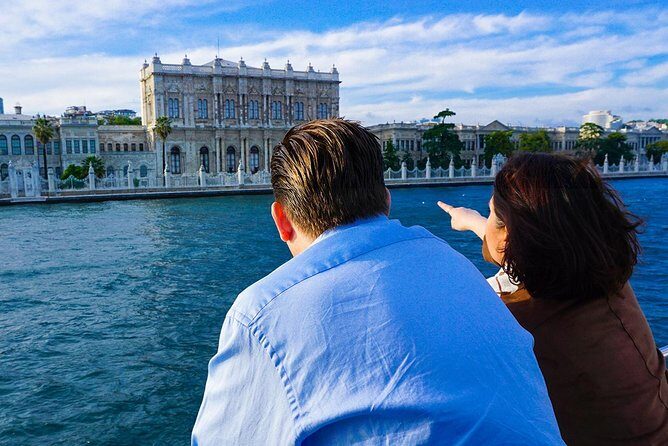 Istanbul Bosphorus Sightseeing Cruise - Small Perks: Water/Juice and On-Board Snacks