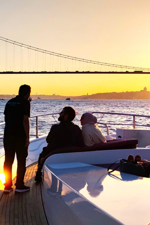 Istanbul: Bosphorus Sunset Yacht Cruise with Live Guide - The Route Along Two Continents: What You See at Each Stop