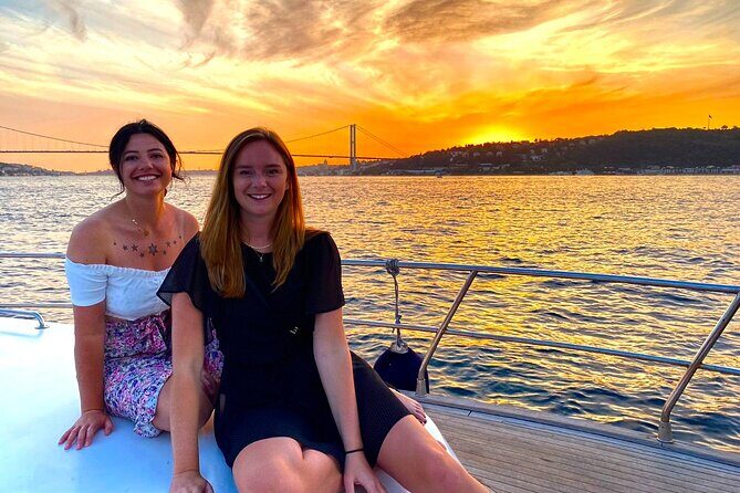 Istanbul Bosphorus Sunset Yacht Cruise With Live Guide And Snacks - Dolmabahçe Palace from the water: seeing an 19th-century Istanbul power symbol